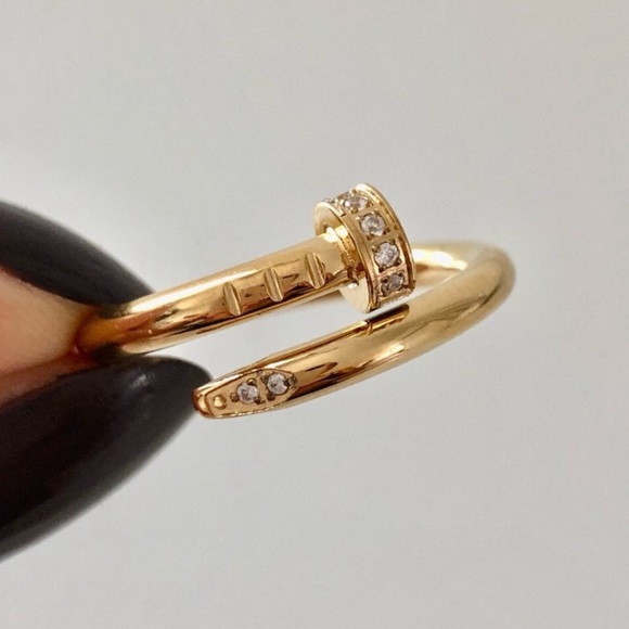 Gold Nail Clove Zirconia Ring - Picture 5 of 10